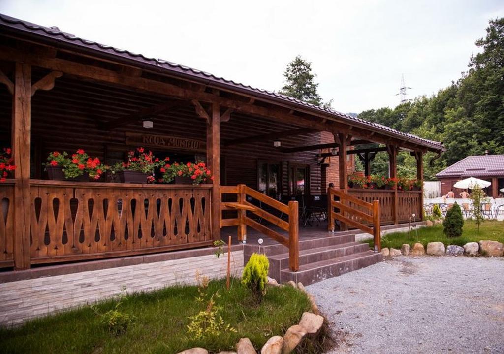 Pensiunea Roua Muntelui Brazesti Luaran gambar